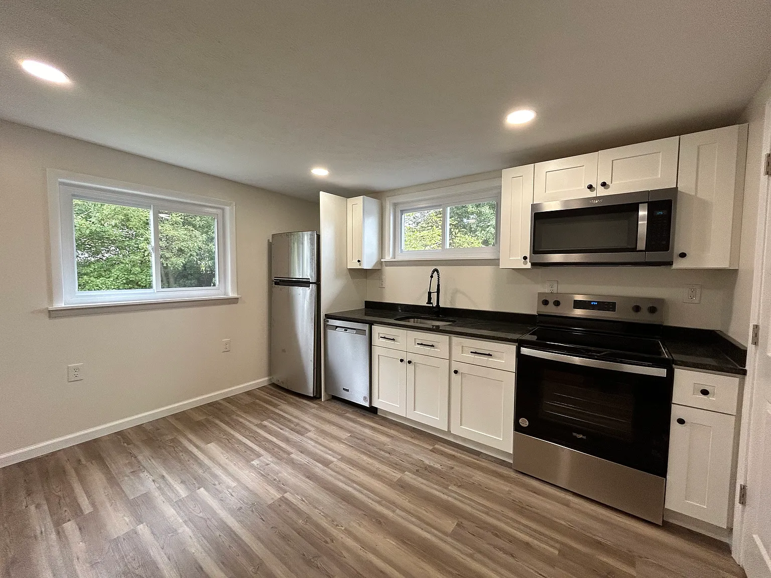 2 bed, 800 sqft, $900 — Photo 4