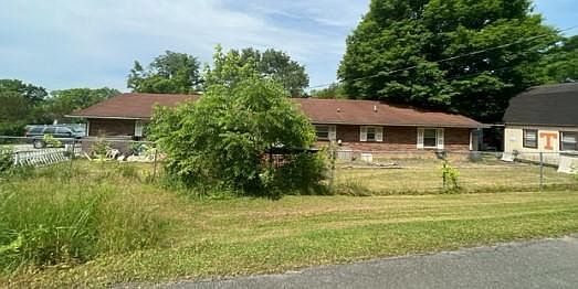 1st image of 1842 Mountain Dr
