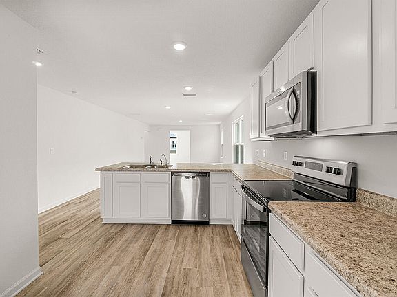 3rd image of 45 Elderberry St