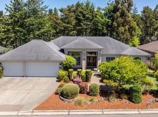 2225 Hayes St, North Bend, OR 97459