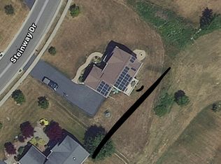 6244 Steinway Dr, Jamesville, NY 13078