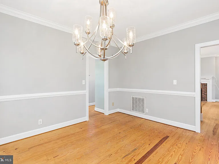 1445 Heatherstone Dr — Photo 12