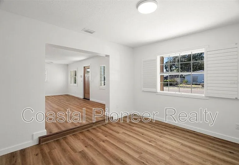 6710 S Cortez Ave — Photo 12