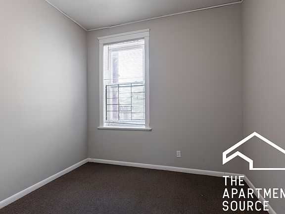 3rd image of 3422 N Sheffield Ave #2