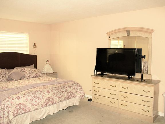 5th image of 1414 Sunnycrest Cir