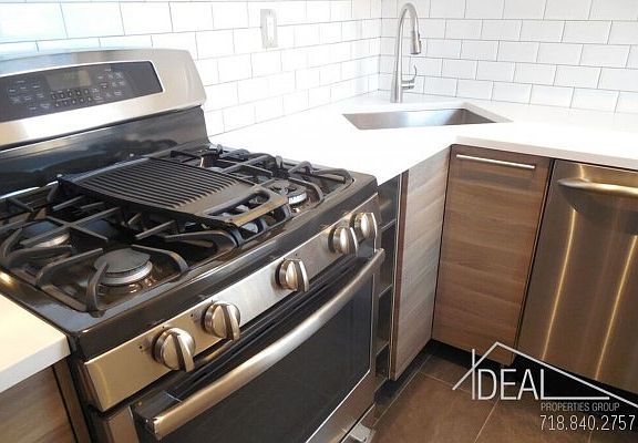 5th image of 31 Woodhull St #2