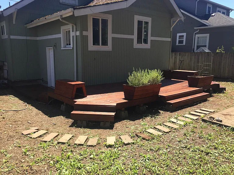 NE 80th Ave — Photo 10