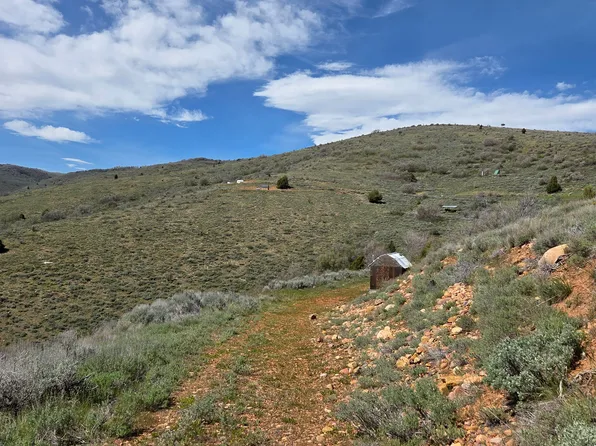 3325 N Oak Canyon Rd, Huntsville, UT 84317