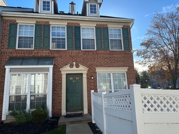 212 Darwin Ln #212