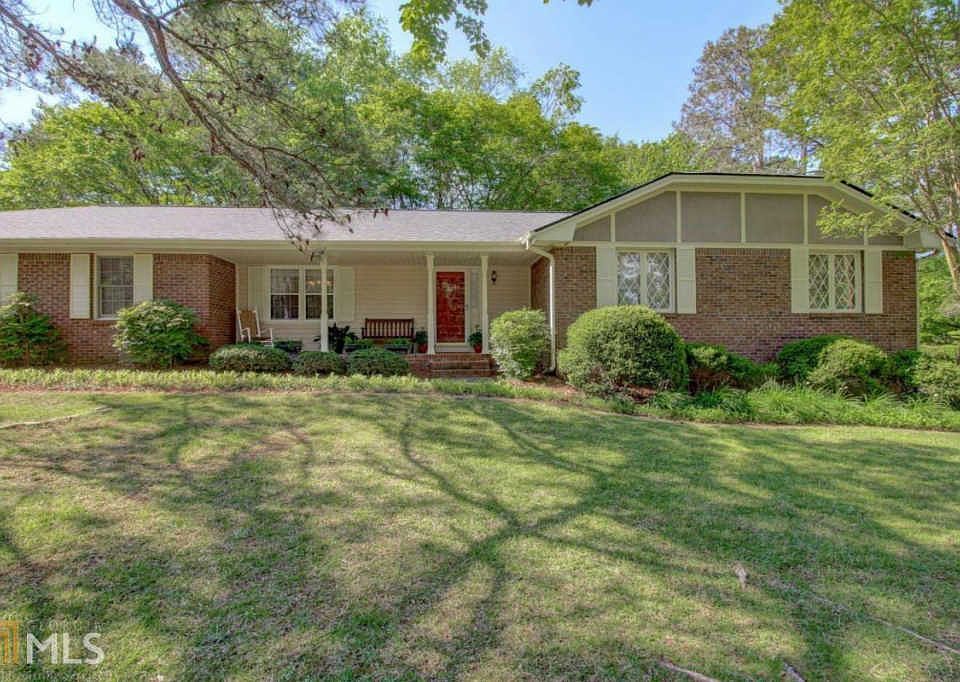 1st image of 3395 Squire Ln SE