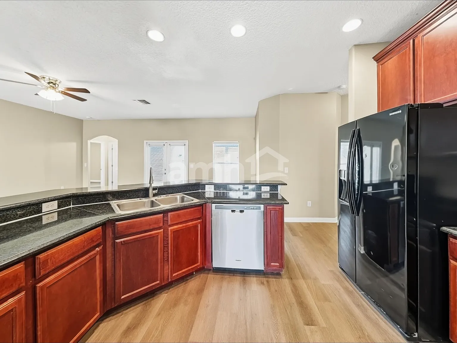 4 bed, 3.0 bath, 2381 sqft, $3,055 — Photo 3