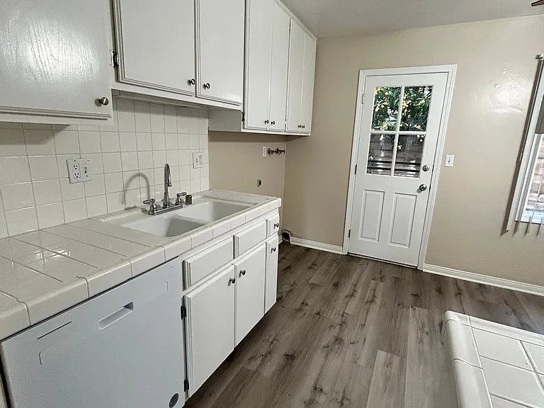 613 S 5th Ave #C — Photo 6