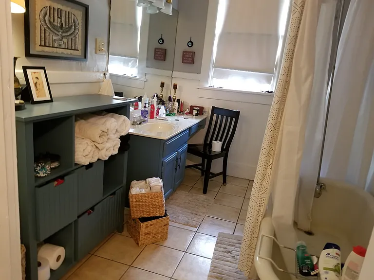 305 N Willett St #3 — Photo 8