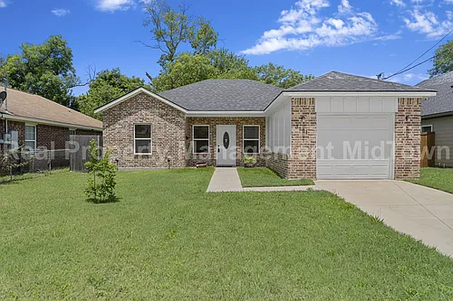 3331 Spring Ave Photo 1