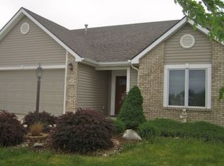 3330 Troutwood Dr, Fort Wayne, IN 46818