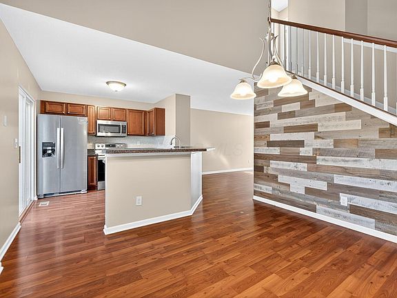 3rd image of 6494 Ash Rock Cir
