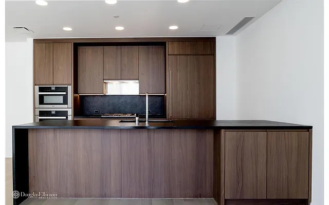 Rented by Douglas Elliman | media 14