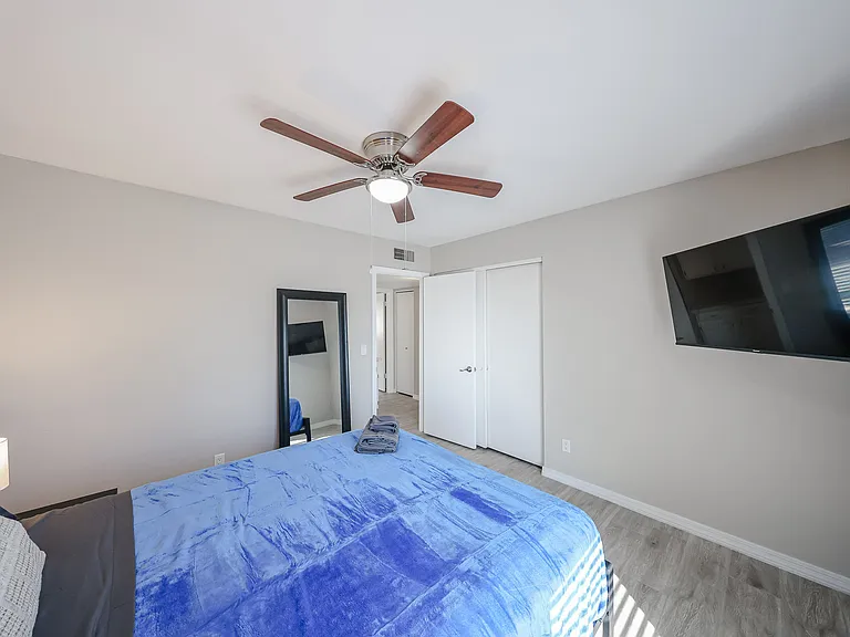 W Campo Bello Dr — Photo 40