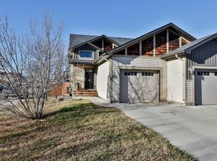 102 E Haru Moriyama Pl N, Lethbridge, AB T1H5W4