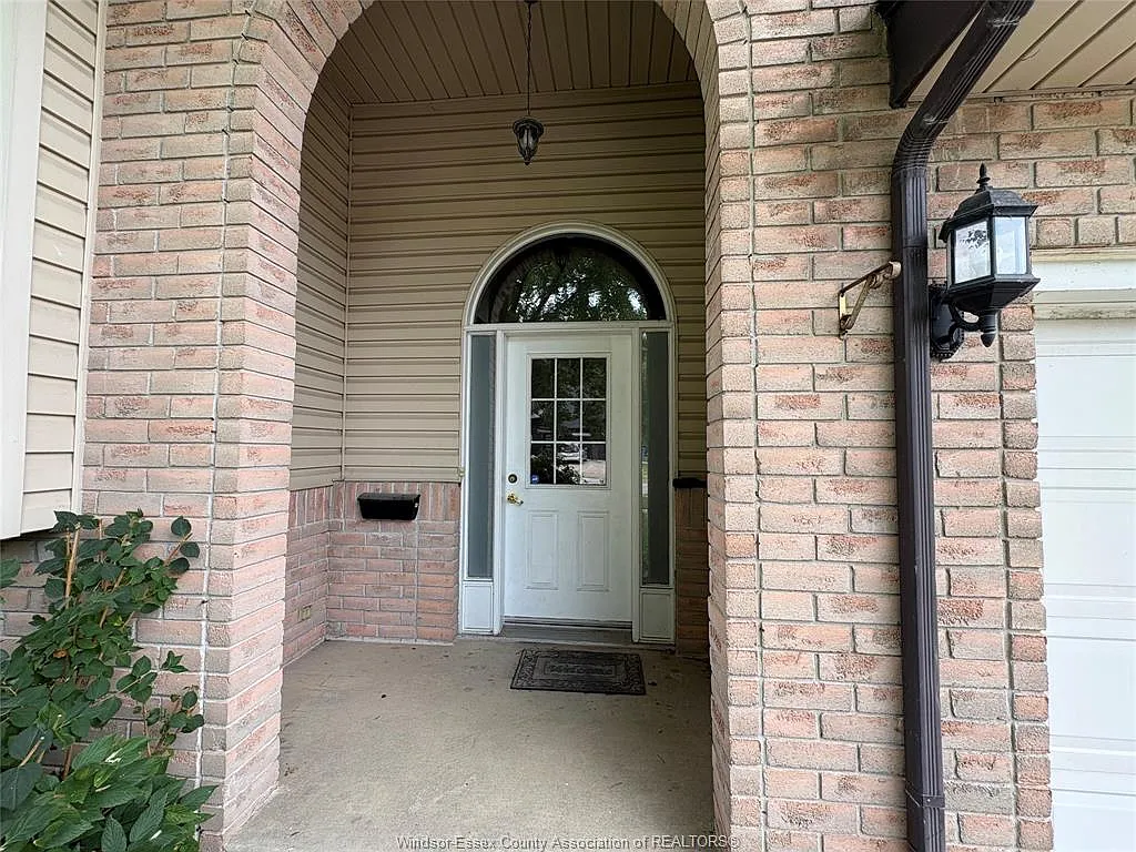 1 bed, $1,300 — Photo 3