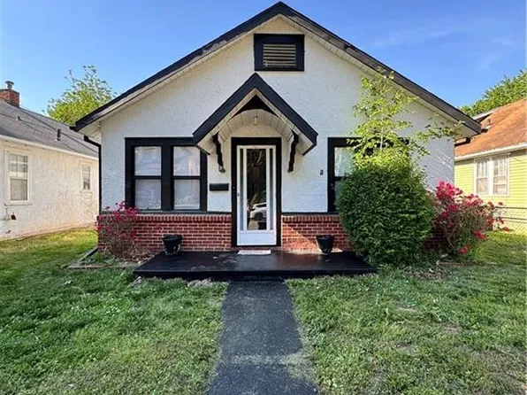 1523 Sacramento St, Saint Joseph, MO 64503