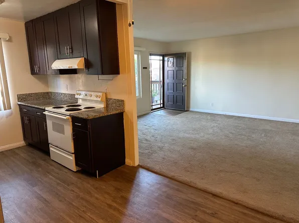 Sea Chase (Acacia Avenue), 252 Acacia Ave APT 212, Carlsbad, CA 92008