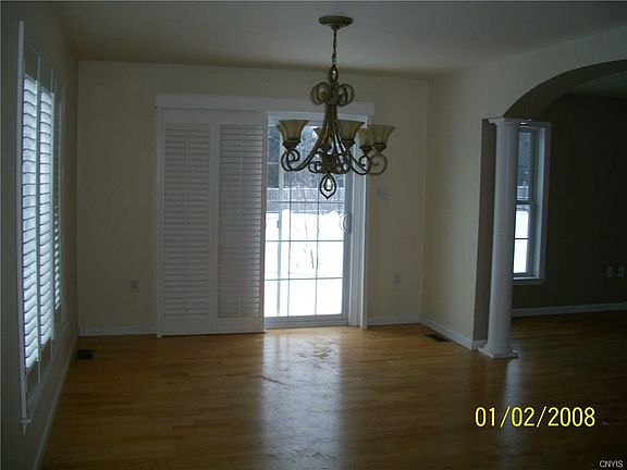 3rd image of 36377 Sarah Ln