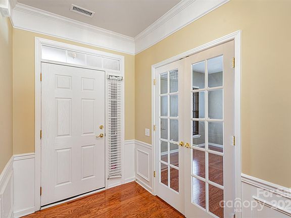 4th image of 10318 Threatt Woods Dr