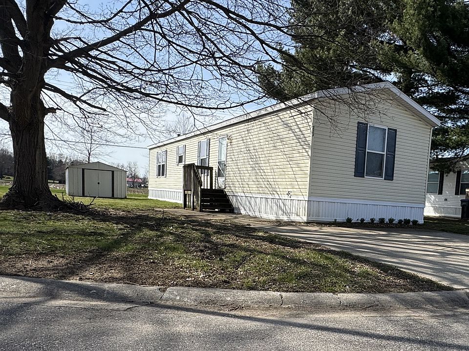 1st image of 223 Brookside Mnr #223
