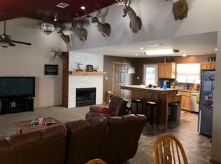 282 Montgomery Rd, Mineral Wells, TX 76067