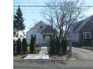 1352 Maple Ave, Croydon, PA 19021