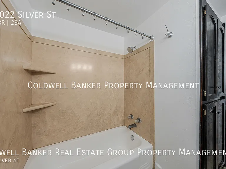 1022 Silver St — Photo 16