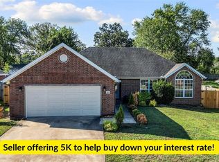 5601 E Country Rdg, Fayetteville, AR 72701