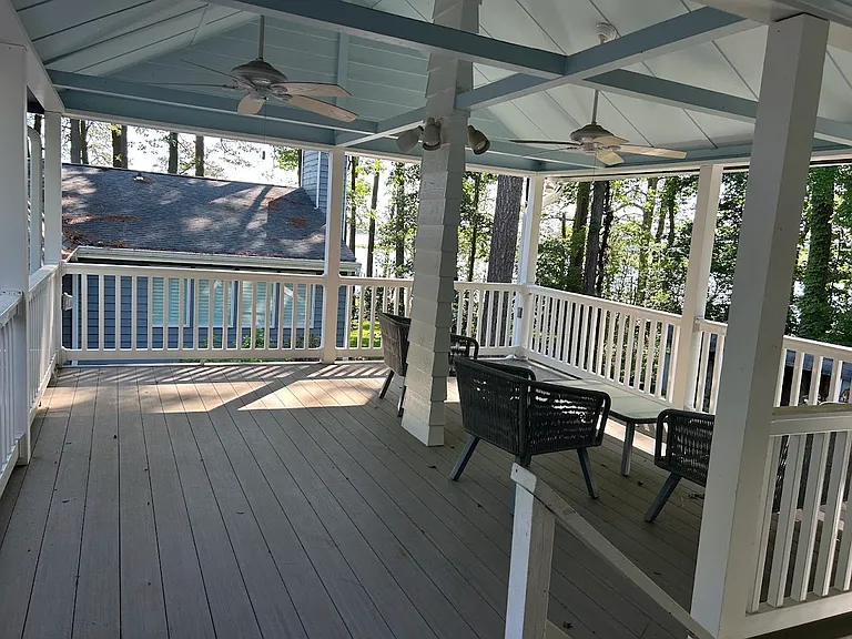 124 Eareckson Ln — Photo 39