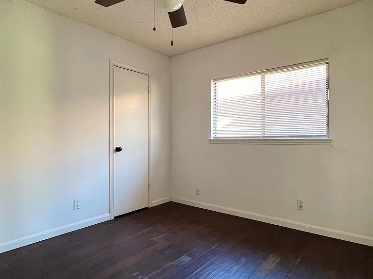 13047 Beacon Park Dr — Photo 15