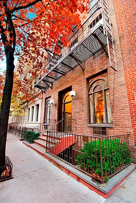 Sold by Corcoran | media 21