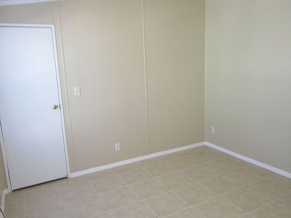 3rd image of 5906 Sussex Dr