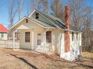 77 Fair Oaks Rd, Arden, NC 28704