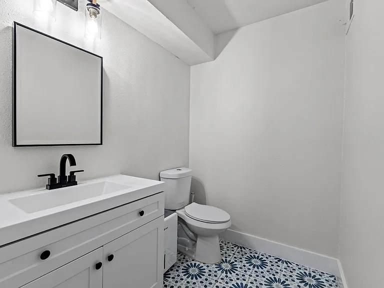 909 Reinli St #101 — Photo 24