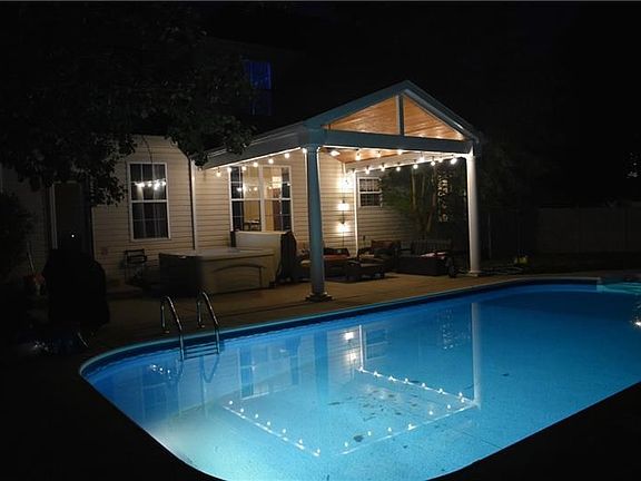 3rd image of 112 Kimberwicke Ct