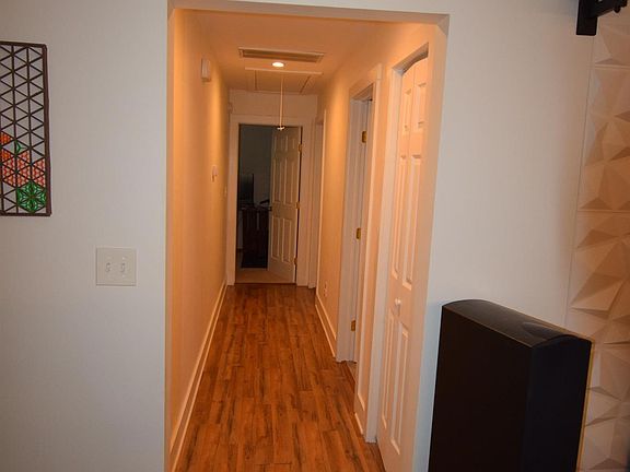 3rd image of 1905 Lambs Rd