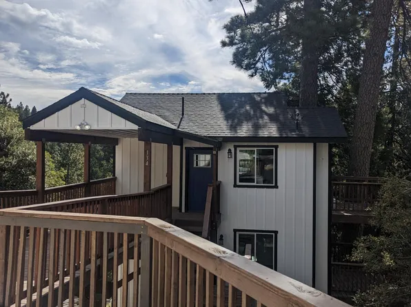 134 Pine Ridge Rd, Crestline, CA 92325