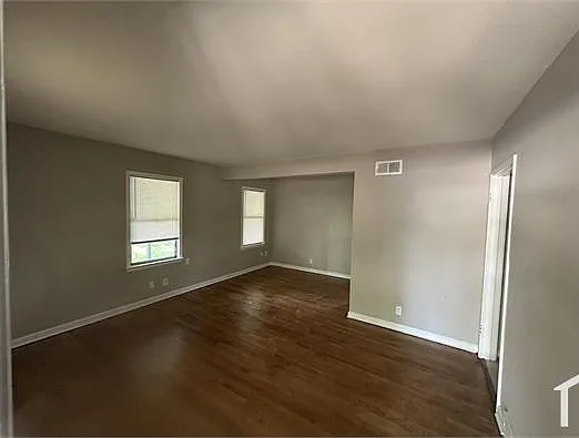 3 bed, 963 sqft, $1,350 — Photo 4