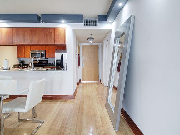 5th image of 1200 Brickell Bay Dr APT 2217