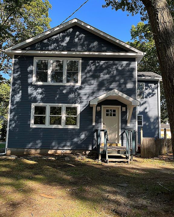 1st image of 77 Forest Ave