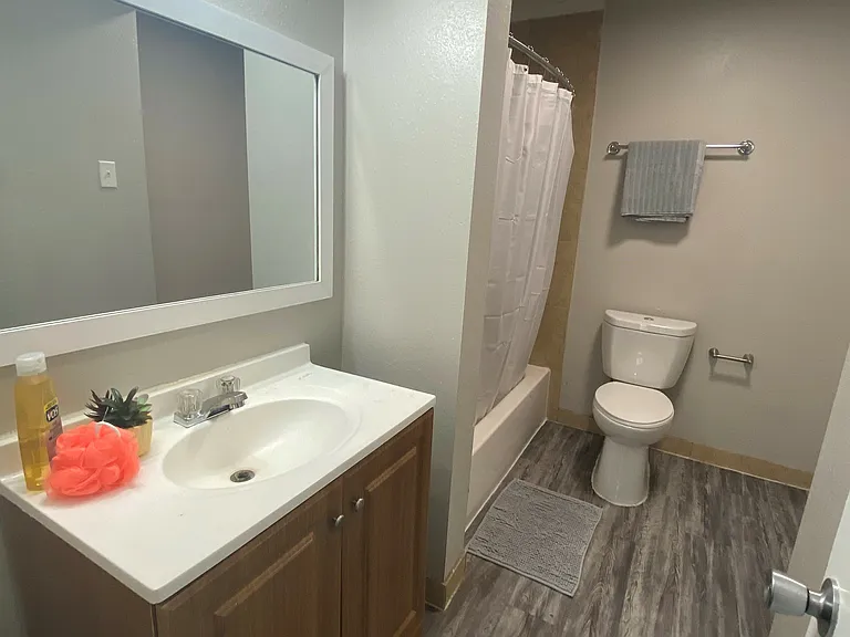 Encanto Apartments — Photo 33