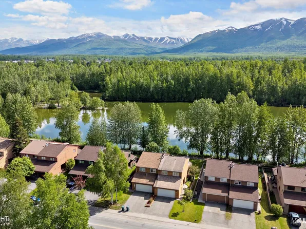 1831 Beaver Pl, Anchorage, AK 99504