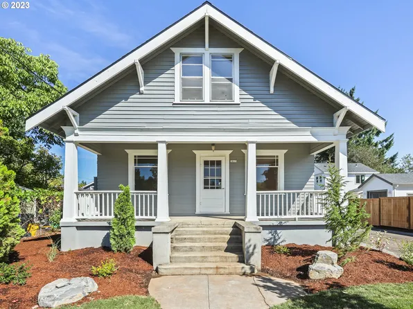 5815 SE Schiller St Unit A, Portland, OR 97206