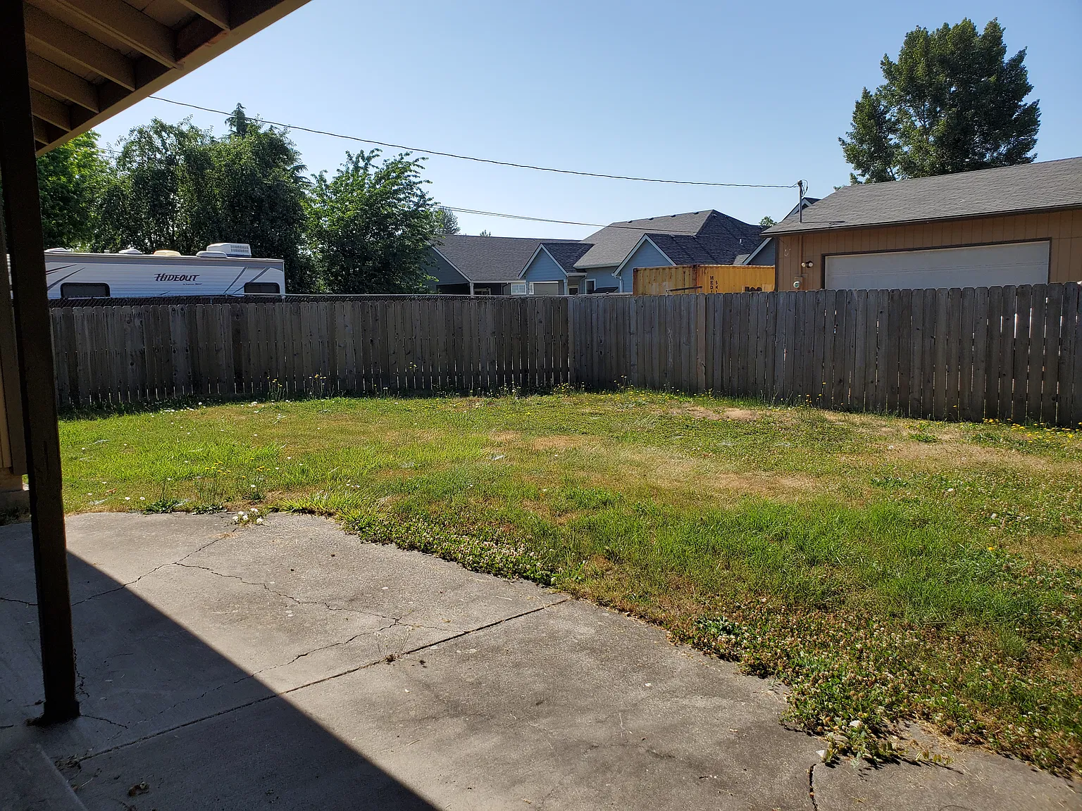 3 bed, 1044 sqft, $2,150 — Photo 2