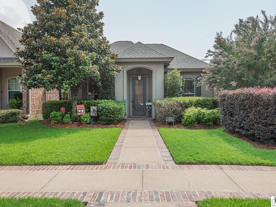 1st image of 2424 Destrehan Dr